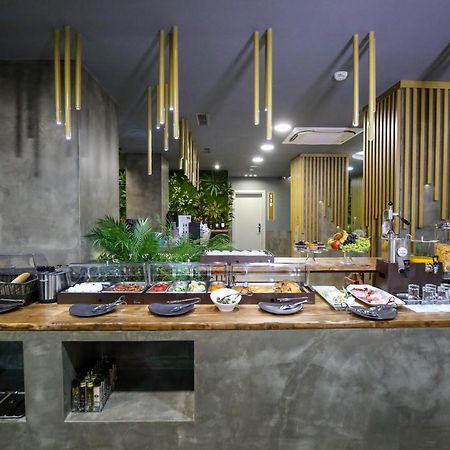 Ap Hotel Boutique Vlore Bagian luar foto