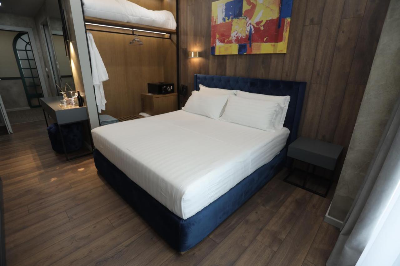 Ap Hotel Boutique Vlore Bagian luar foto