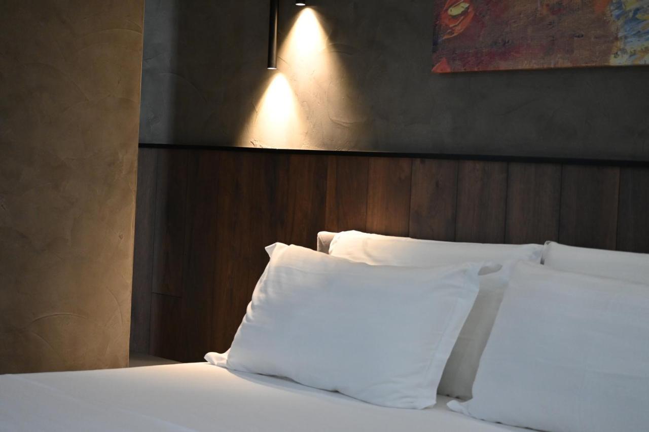 Ap Hotel Boutique Vlore Bagian luar foto