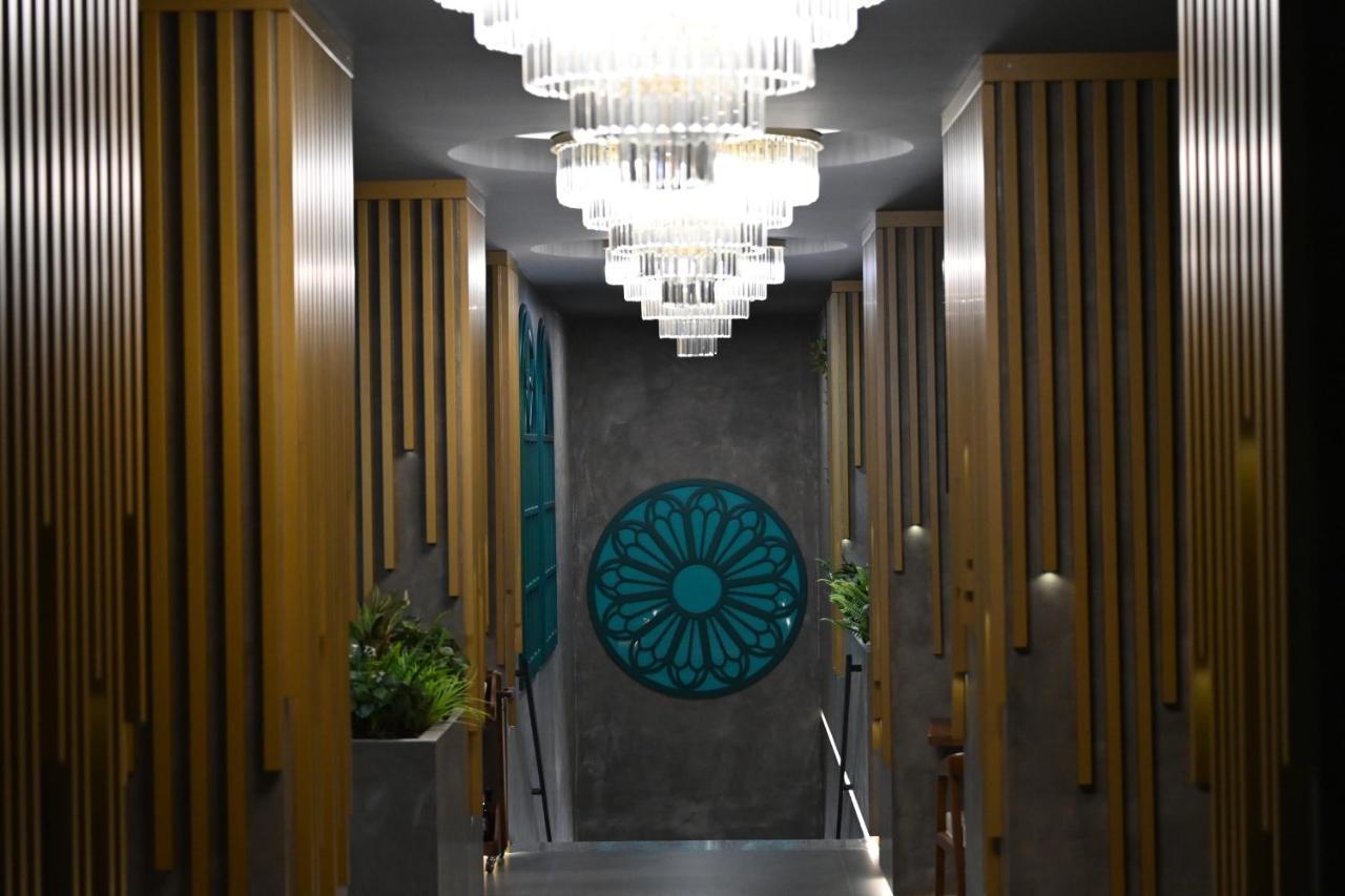 Ap Hotel Boutique Vlore Bagian luar foto
