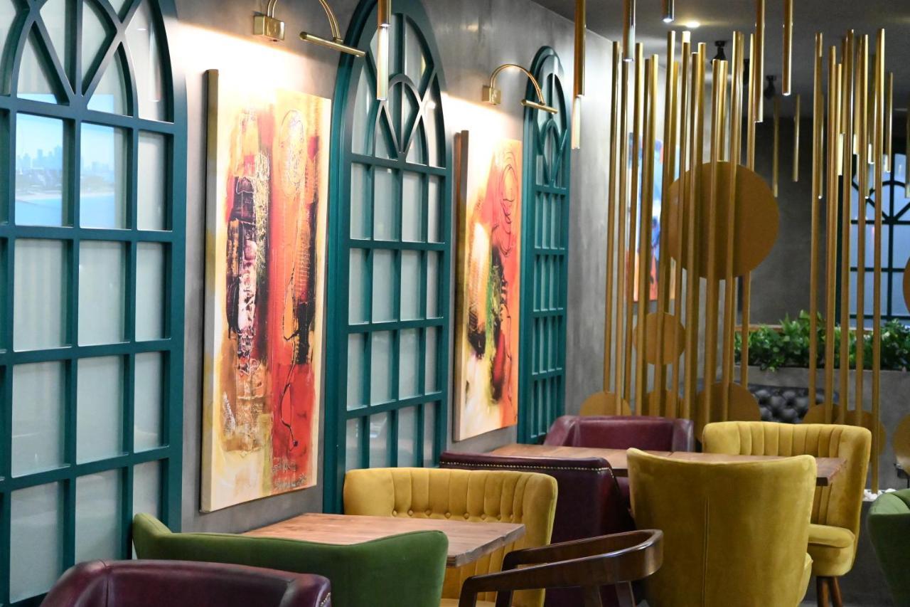 Ap Hotel Boutique Vlore Bagian luar foto