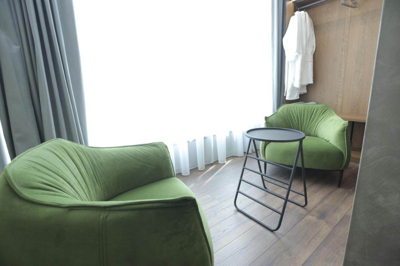 Ap Hotel Boutique Vlore Bagian luar foto